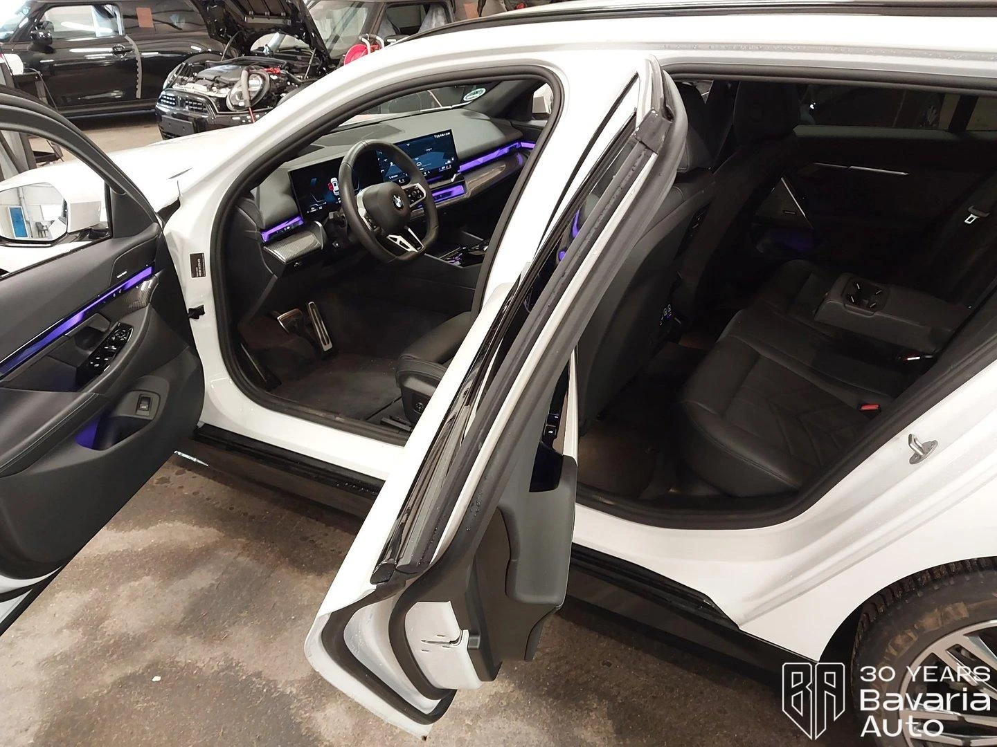 BMW 520 d Touring M Sport Paket Steptronic - изображение 5