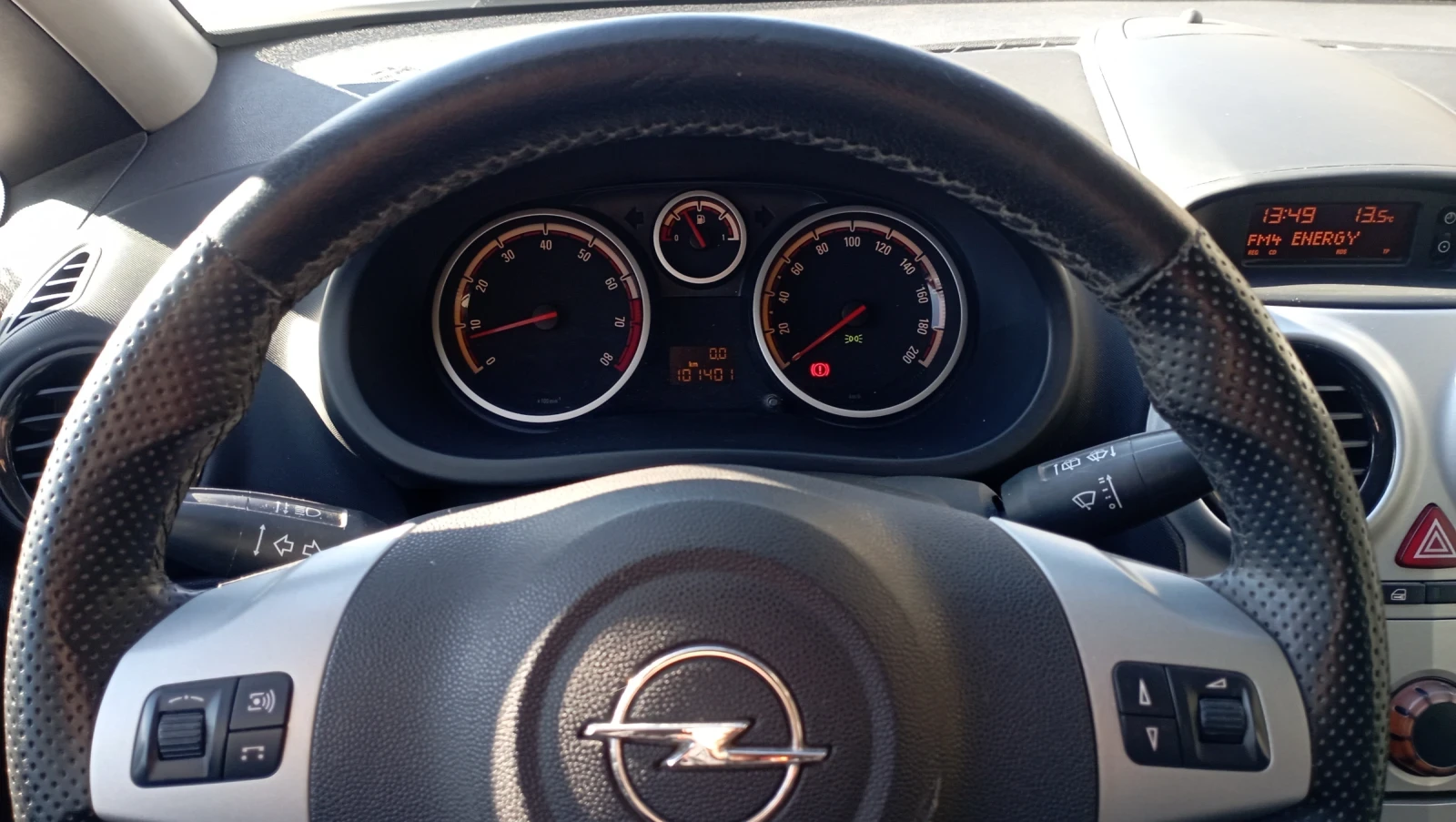 Opel Corsa 1.4 I  - изображение 9