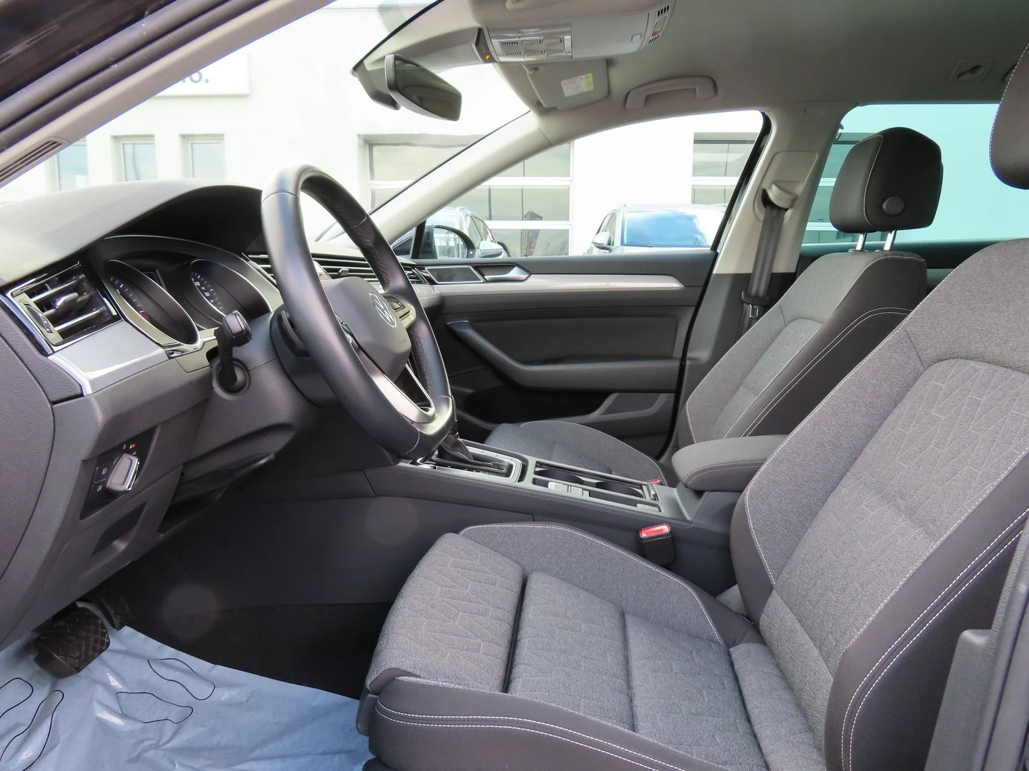 VW Passat Business 2.0 TDI SCR DSG | Mobile.bg � ����������� 5