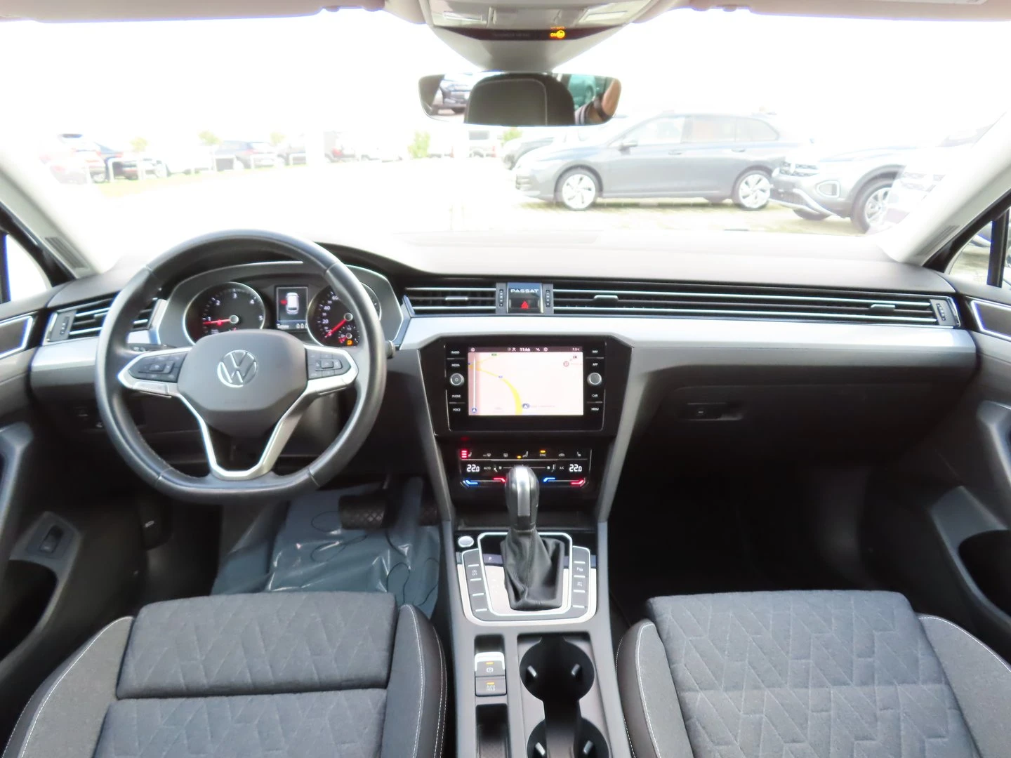 VW Passat Business 2.0 TDI SCR DSG - изображение 4