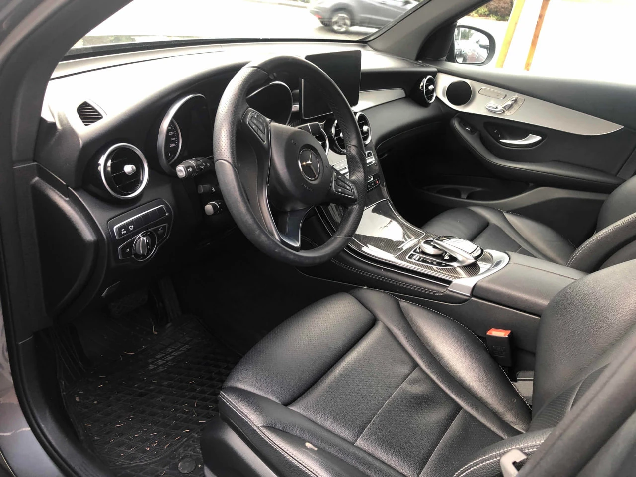 Mercedes-Benz 300 CARFAX* АВТОФИНАНСИРАНЕ* БЕЗ ПЪРВОНАЧАЛНА ВНОСКА*  - изображение 6