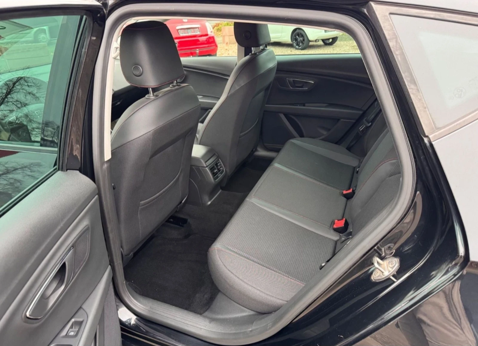 Seat Leon FR 184к.с. - изображение 8