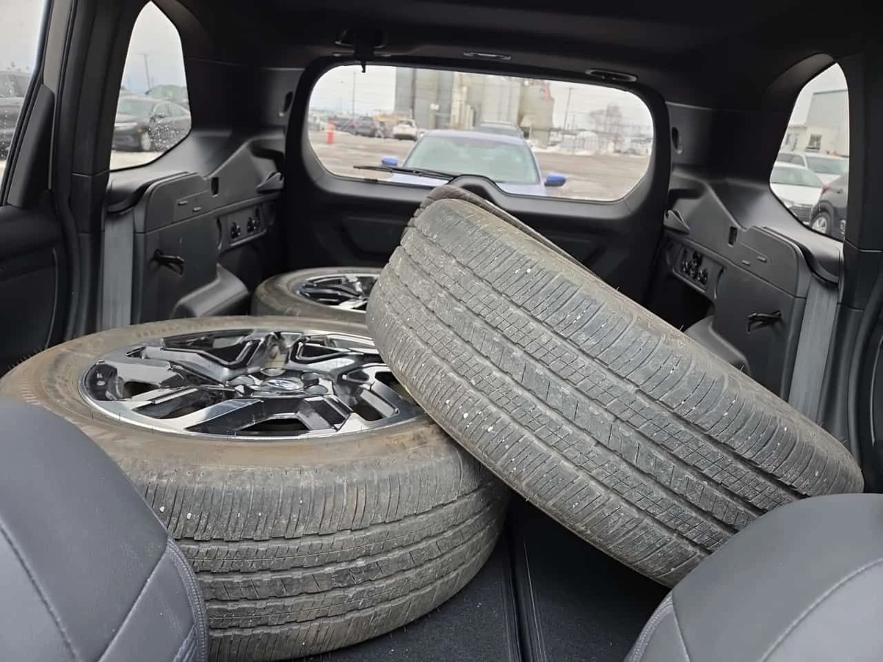 Subaru Forester  LIMITED| PANORAMA| ПОДГРЕВИ| 2 КЛЮЧА| CARFAX , снимка 11 - Автомобили и джипове - 53900153