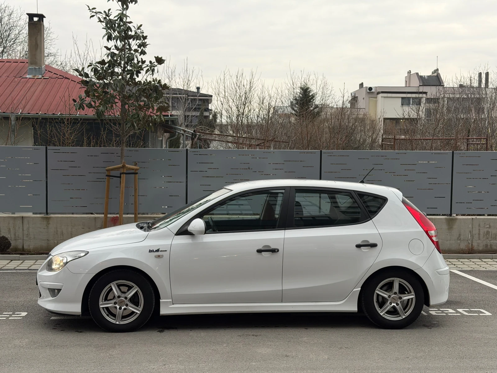 Hyundai I30 1.4 Sport газ/бензин, снимка 4 - Автомобили и джипове - 53904643