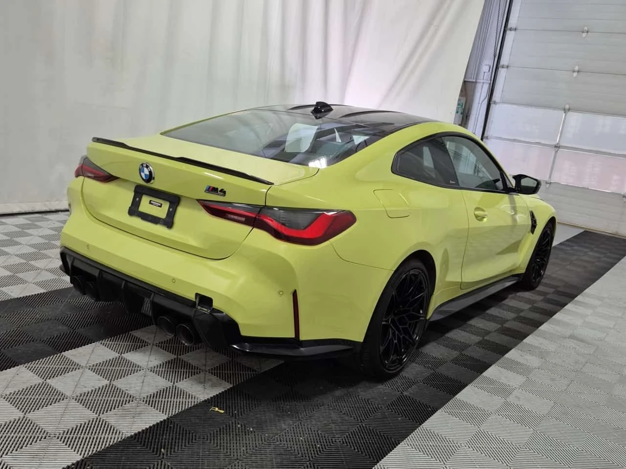 BMW M4 COMPETITION| CARBON| HUD| 360| , снимка 3 - Автомобили и джипове - 54365947