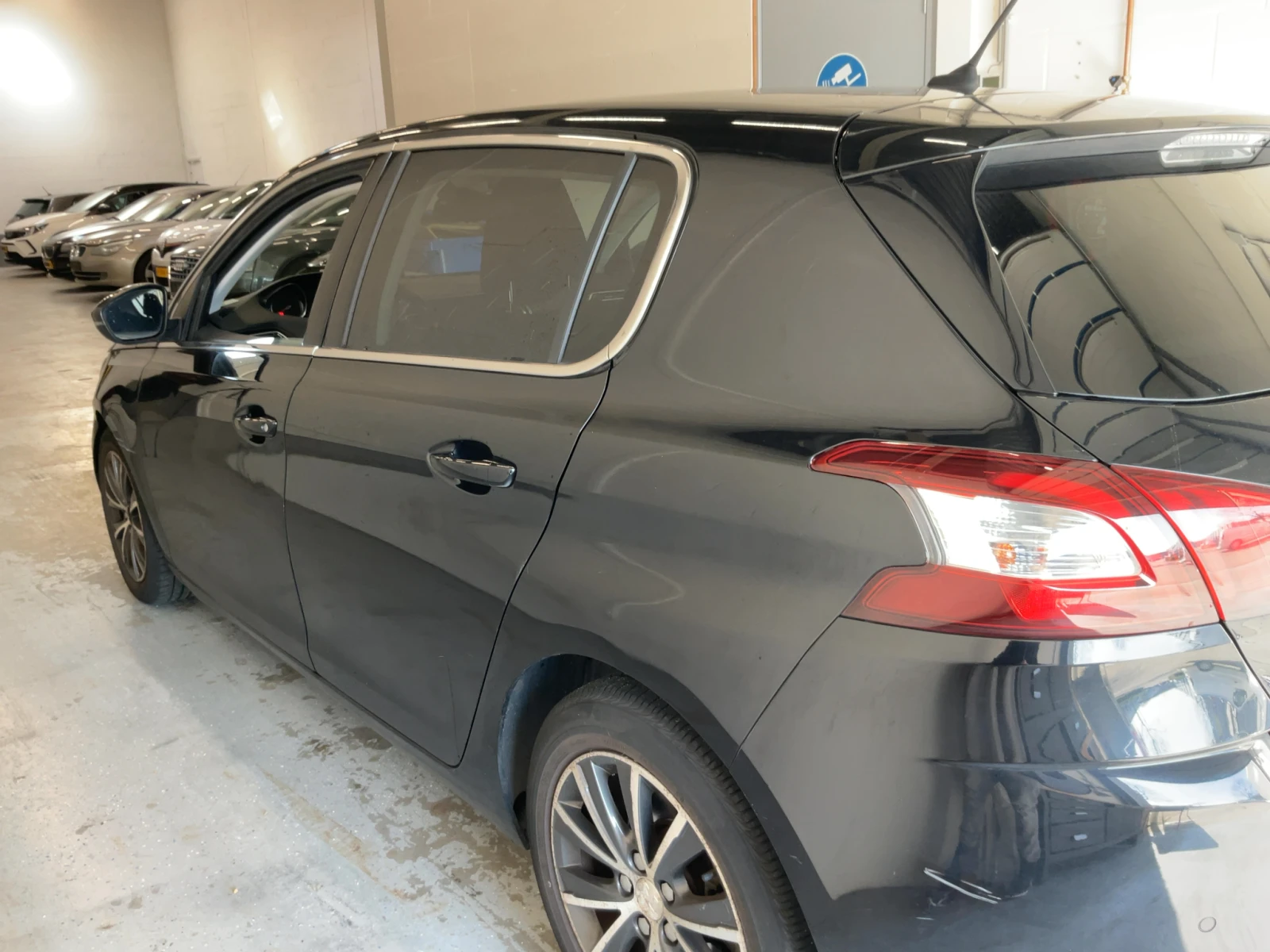 Peugeot 308 PANORAMA/NAVI/KAMERA EURO 6, снимка 4 - Автомобили и джипове - 54373647