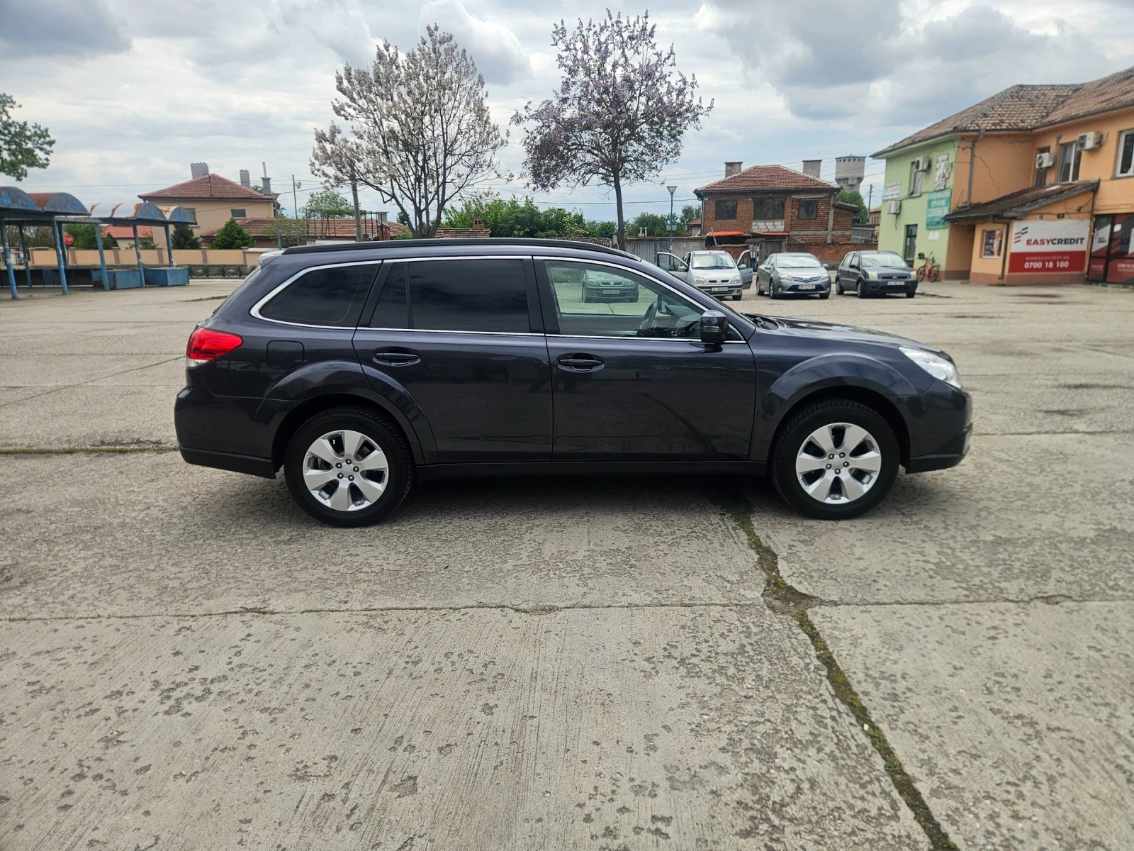 Subaru Outback 71000.km, снимка 7 - Автомобили и джипове - 54635370