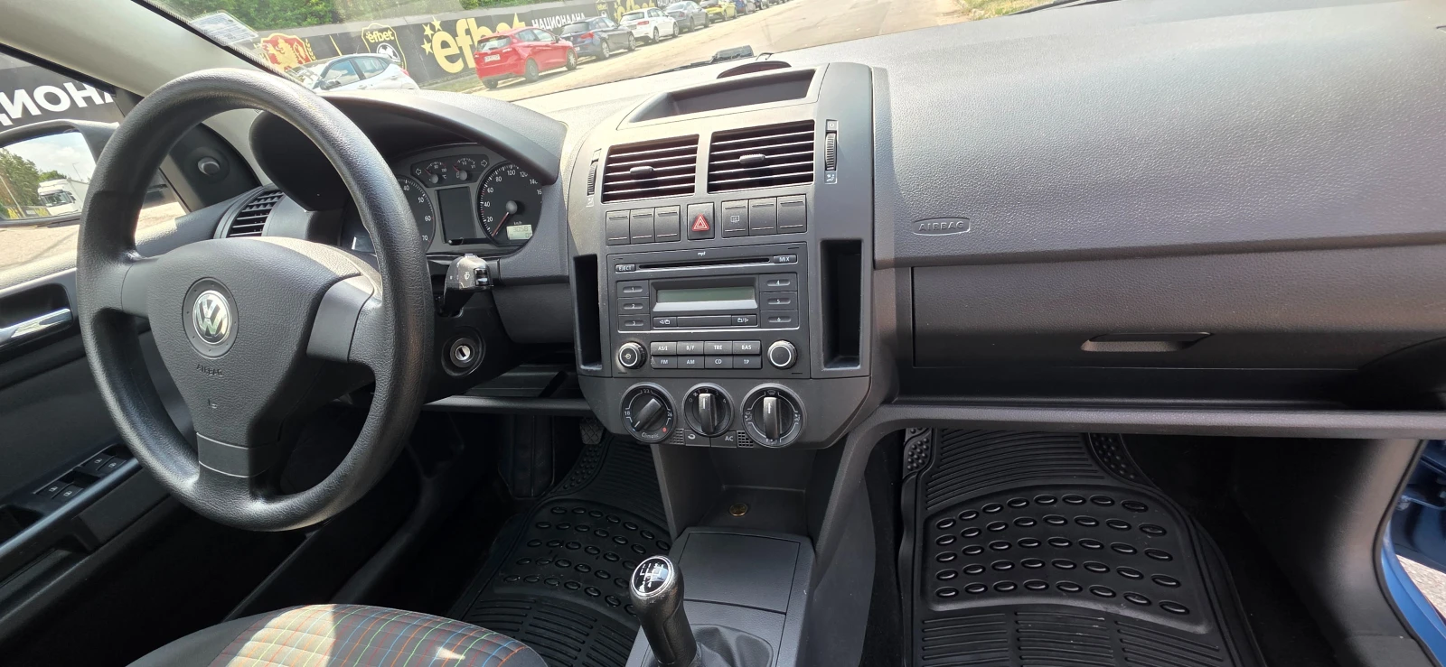 VW Polo Trendline, снимка 11 - Автомобили и джипове - 55392615