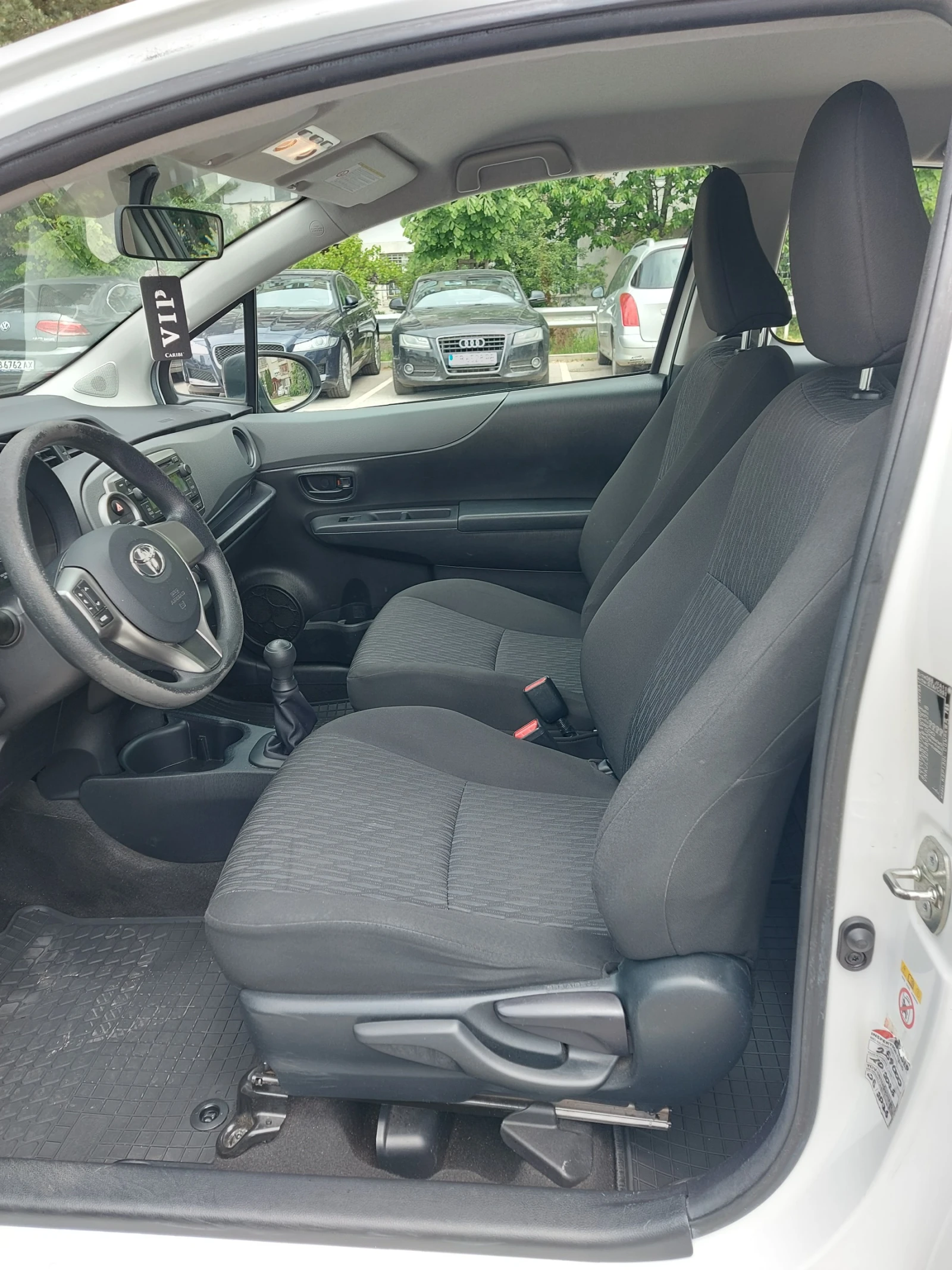 Toyota Yaris VVT-I evro 5, снимка 12 - Автомобили и джипове - 55681597