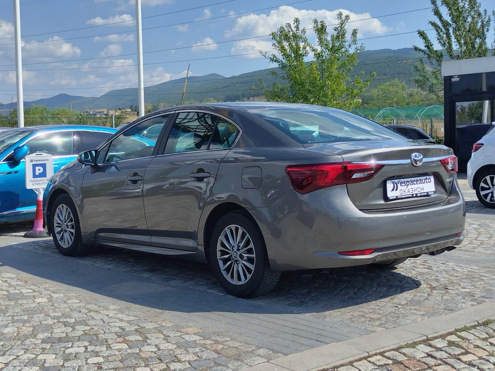 Toyota Avensis 1.8VVTI/147к.с., снимка 6 - Автомобили и джипове - 55841377