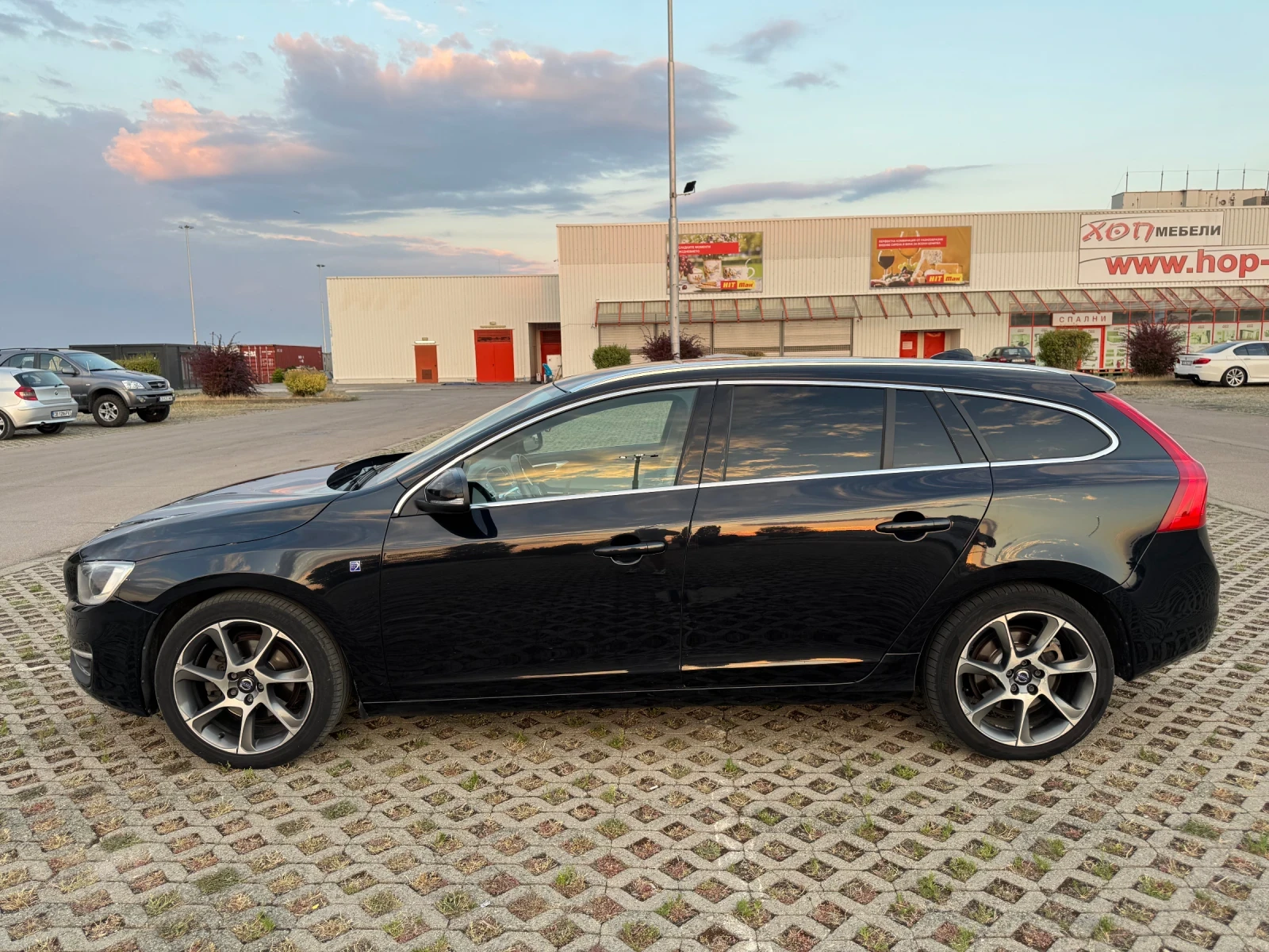 Volvo V60 D4 Ocean Race, снимка 6 - Автомобили и джипове - 55881397