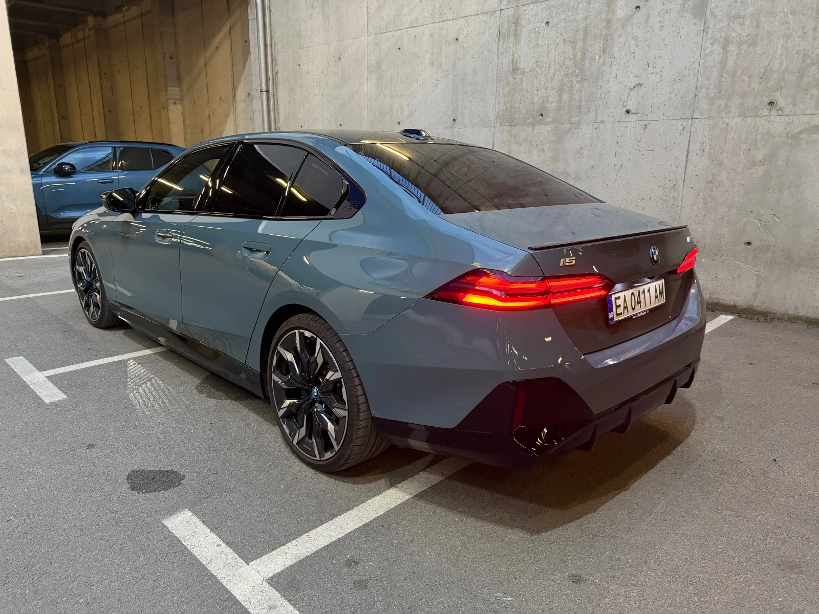 BMW i5 B&W, Carbon, ������� ����� ���� | Mobile.bg � ����������� 4
