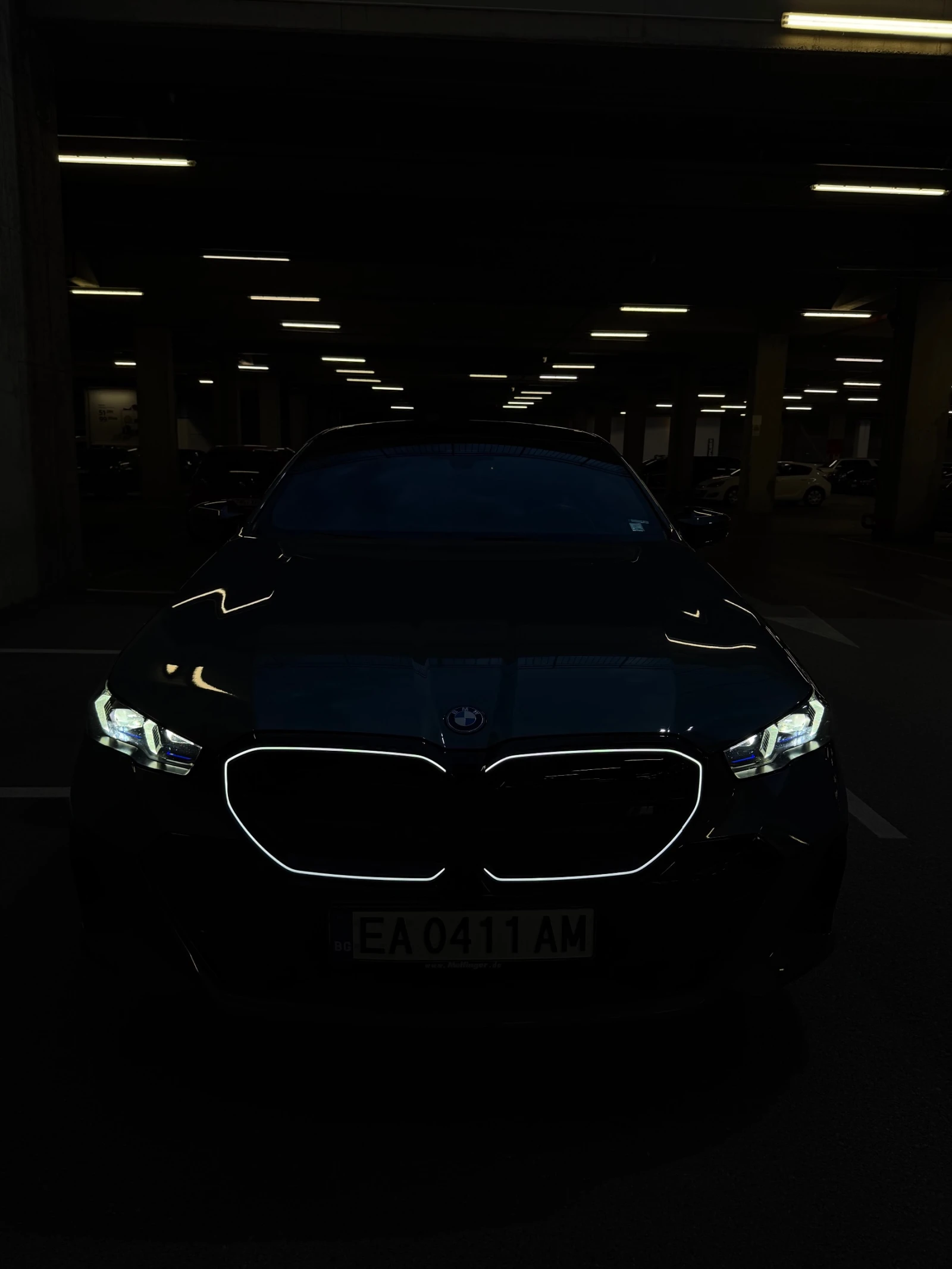 BMW i5 B&W, Carbon, ������� ����� ���� | Mobile.bg � ����������� 6