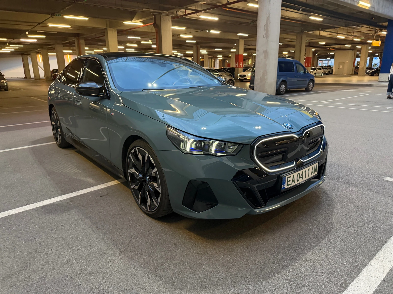 BMW i5 B&W, Carbon, ������� ����� ���� | Mobile.bg � ����������� 2