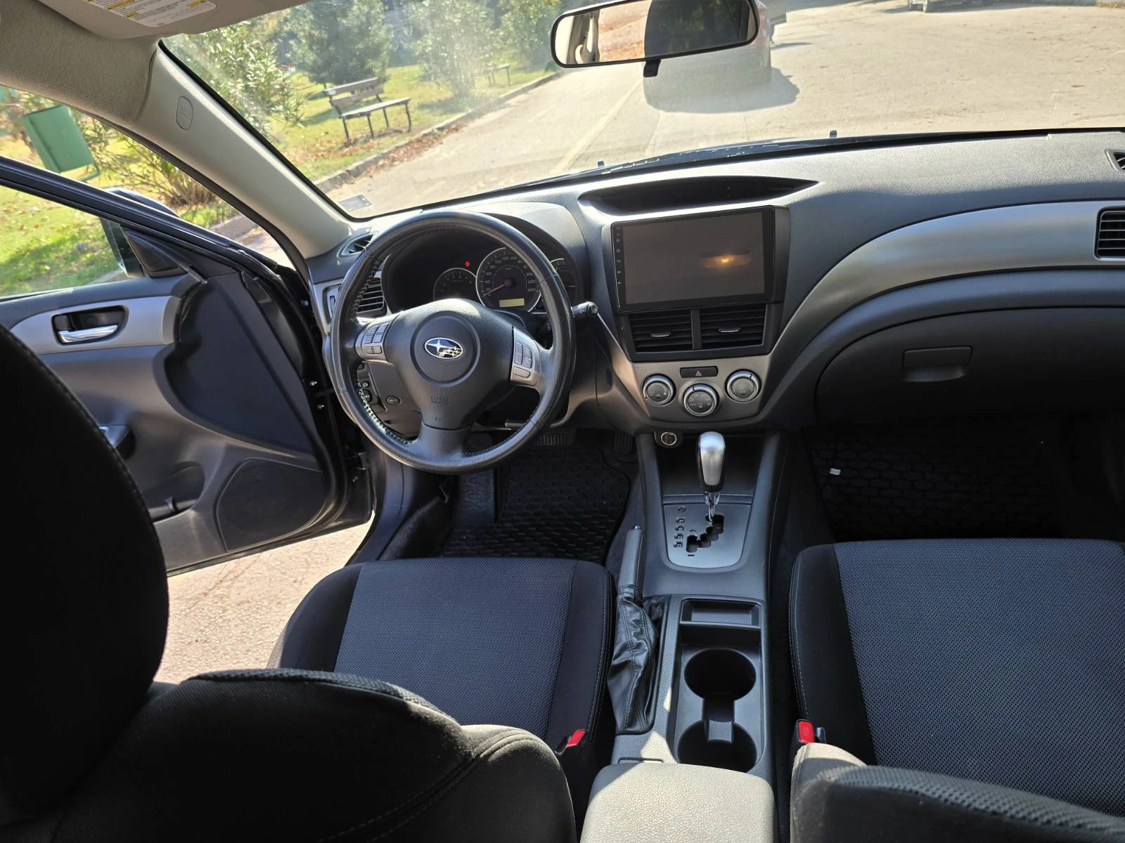 Subaru Impreza 2.0 R Comfort , снимка 4 - Автомобили и джипове - 56599511