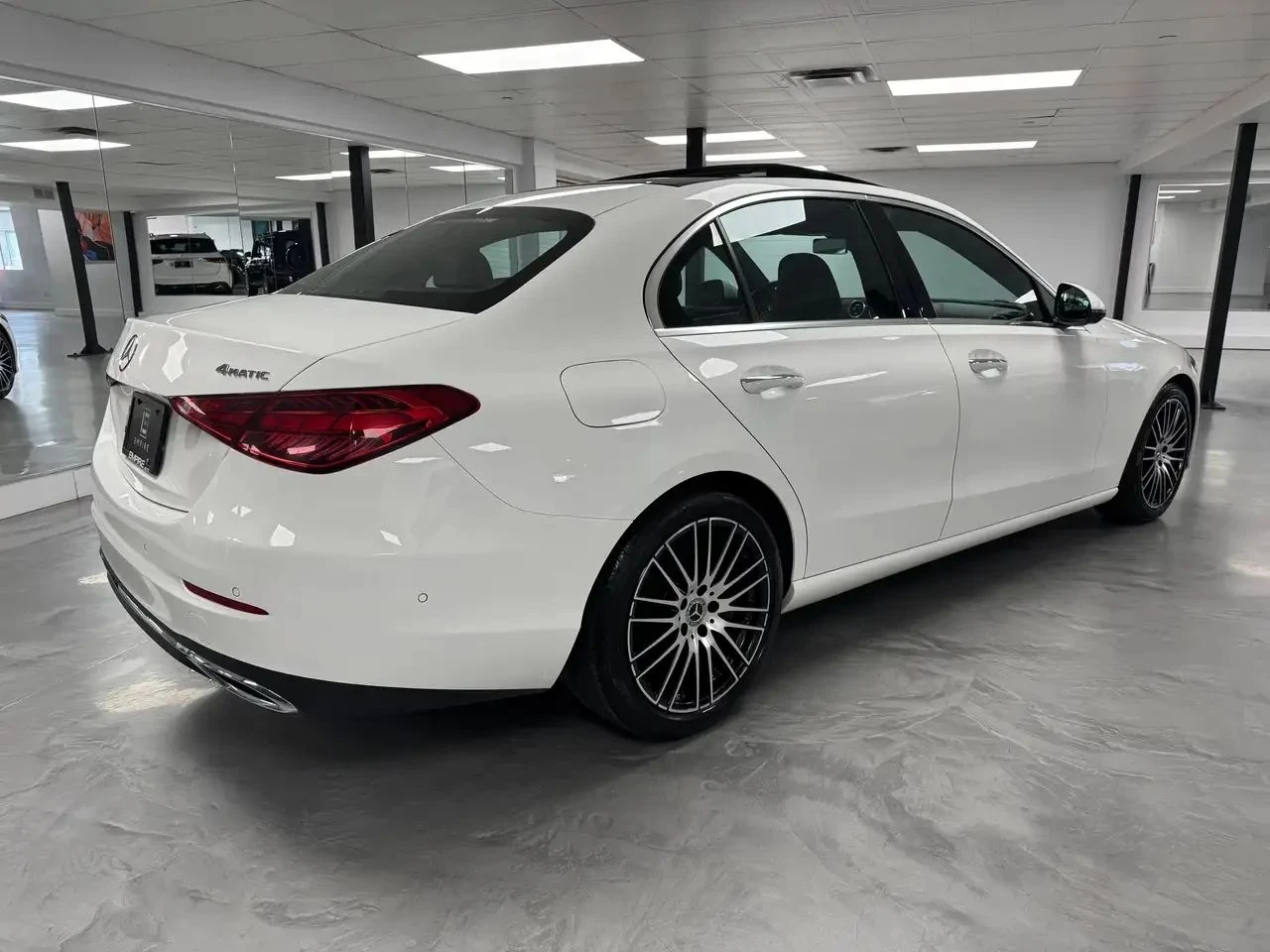 Mercedes-Benz C 300, снимка 4 - Автомобили и джипове - 56729134