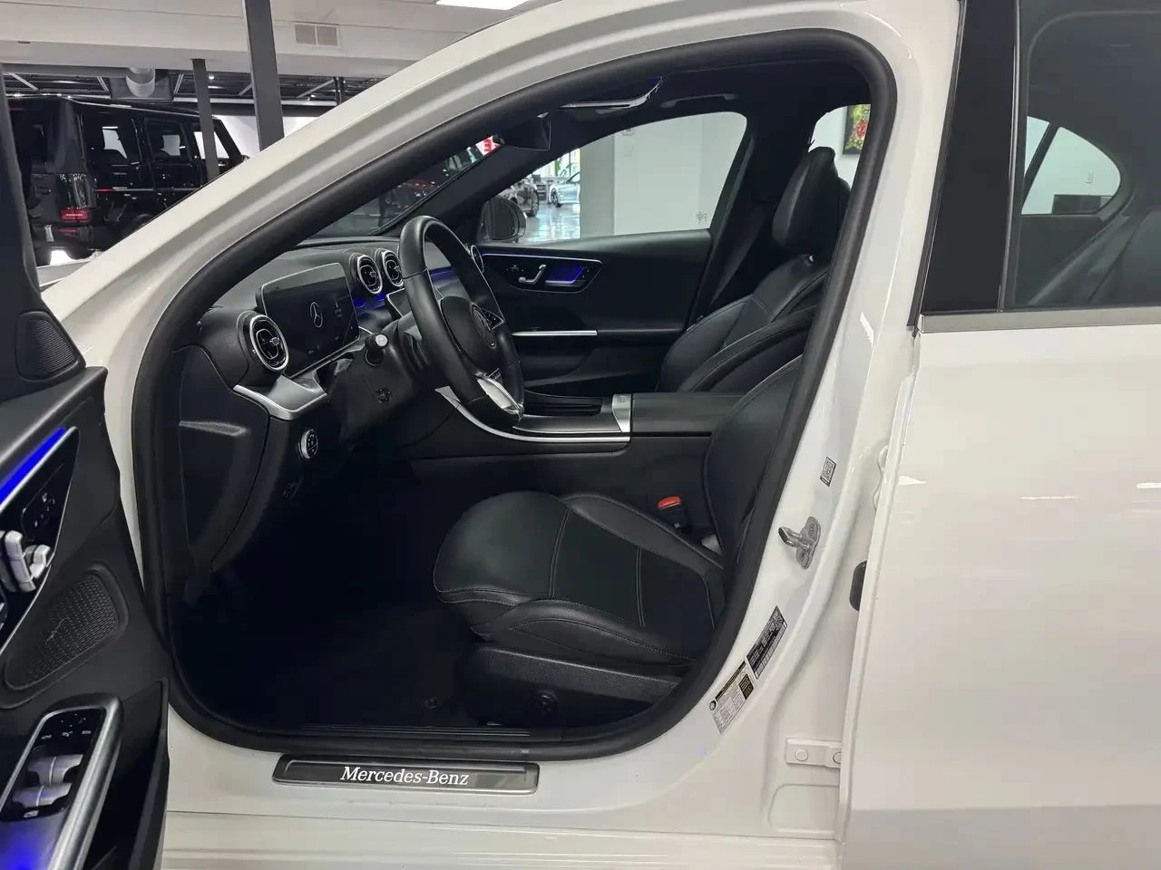 Mercedes-Benz C 300, снимка 9 - Автомобили и джипове - 56729134