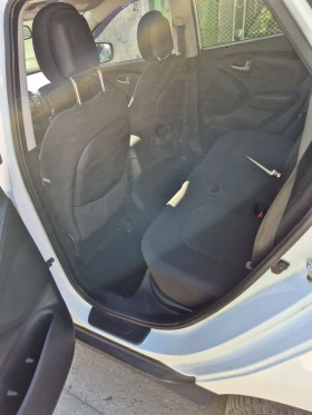 Hyundai IX35, снимка 8