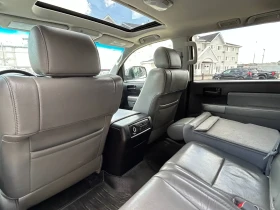 Toyota Sequoia 5.7* V8* ПОДГРЕВ* КАМЕРА* КЕЙЛЕС* , снимка 16