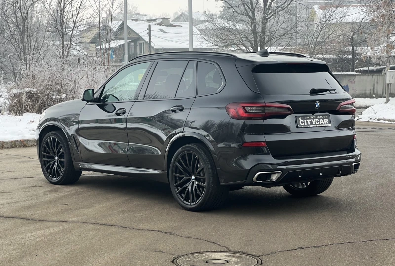 BMW X5 30d/ 7-МЕСТЕН/M-SPORT/H&K/PANO/SHADOW LINE/22/  , снимка 4 - Автомобили и джипове - 48310619