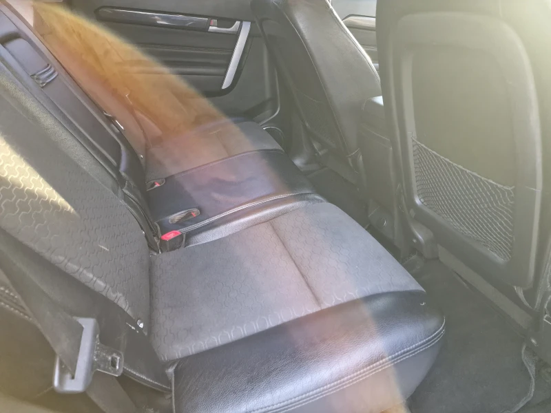 Chevrolet Captiva 2.2 163кс.7+ 1, снимка 13 - Автомобили и джипове - 53046032