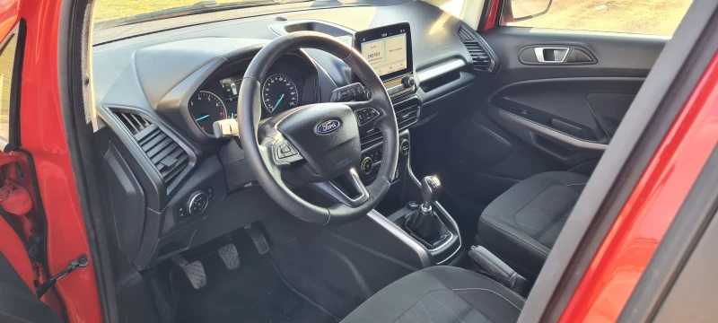 Ford EcoSport 1.0i Фейс лифт , снимка 8 - Автомобили и джипове - 53440796