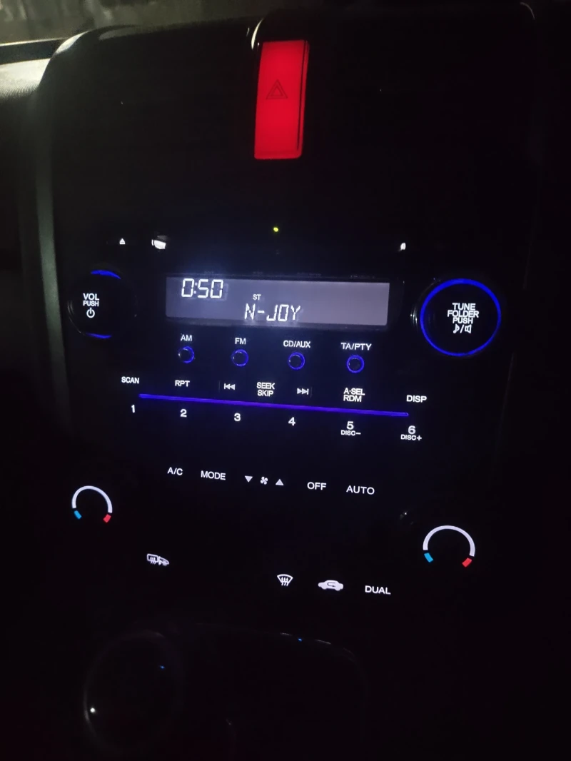 Honda Cr-v 2.2, снимка 10 - Автомобили и джипове - 53581067