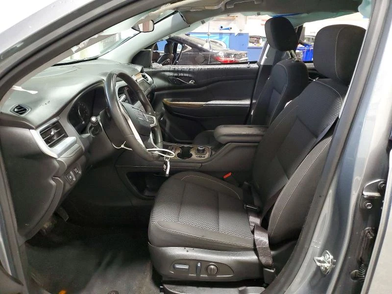 Gmc Acadia 2.0L 4 All wheel drive, снимка 13 - Автомобили и джипове - 53474328