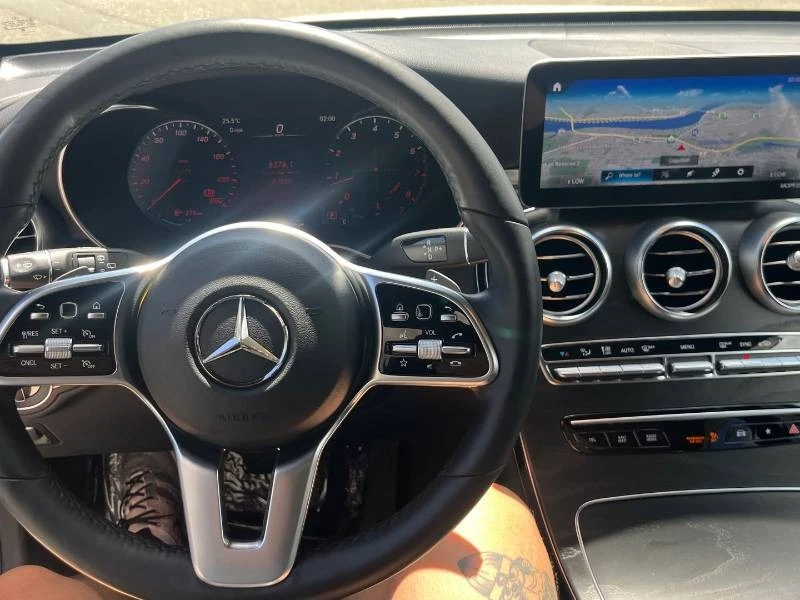 Mercedes-Benz GLC 300 * 4MATIC * ЛИЦЕНЗИРАН ДИЛЪР * CARFAX, снимка 10 - Автомобили и джипове - 55547274
