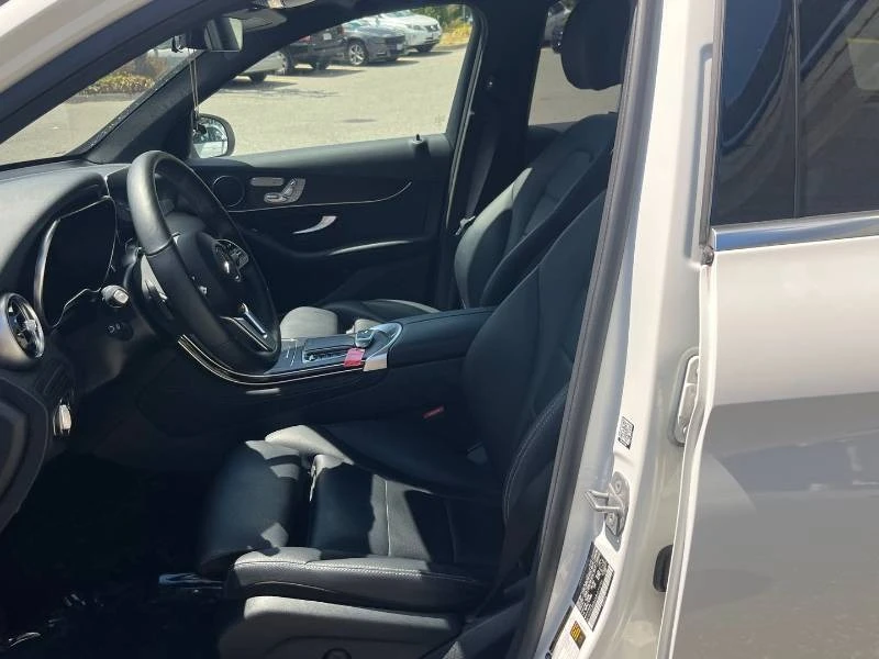 Mercedes-Benz GLC 300 * 4MATIC * ЛИЦЕНЗИРАН ДИЛЪР * CARFAX, снимка 15 - Автомобили и джипове - 55547274