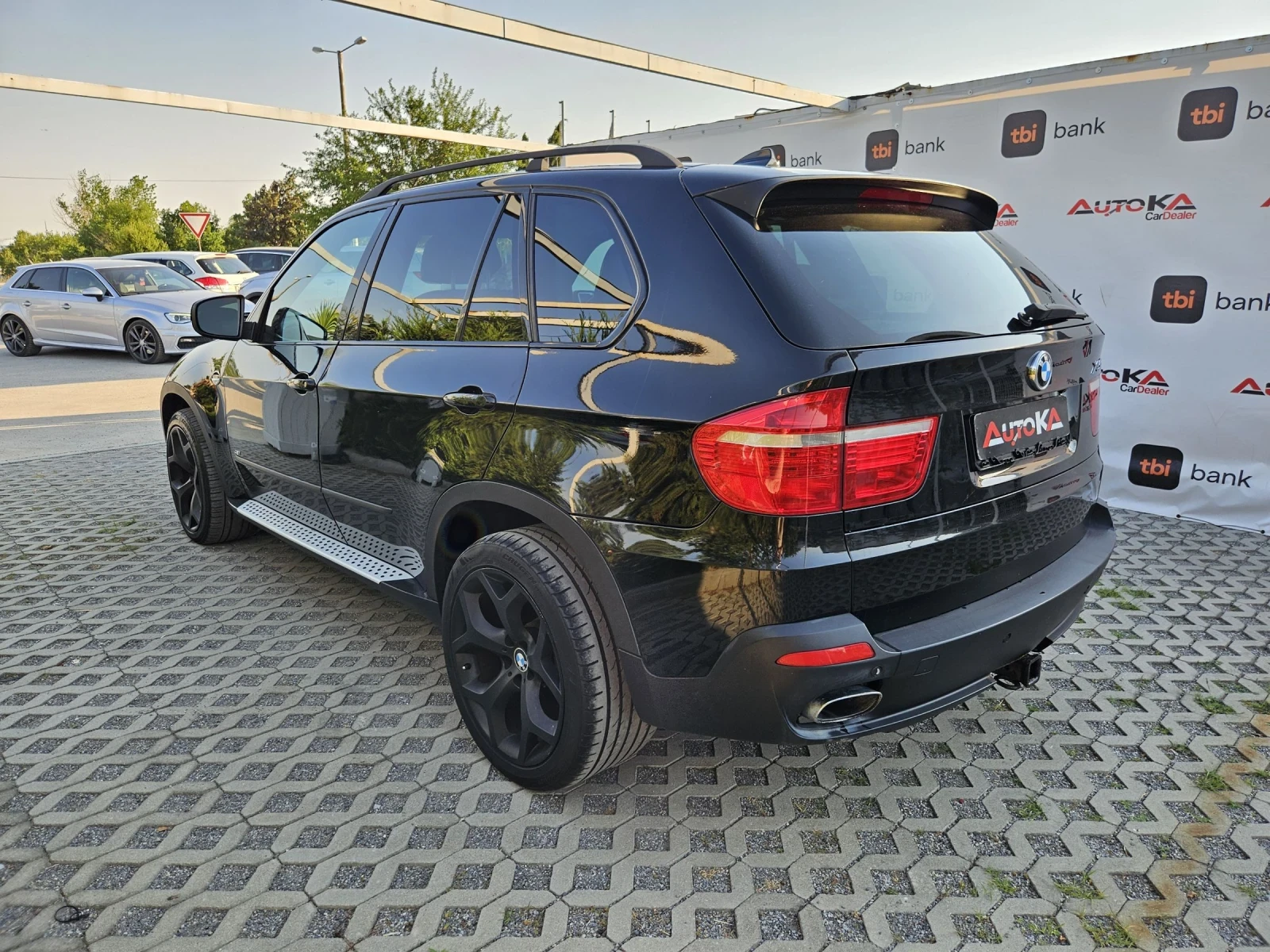 BMW X5 4.8i-355кс= FACE= ВАКУУМ= HUD= ПАНО= KEYLESS - изображение 5