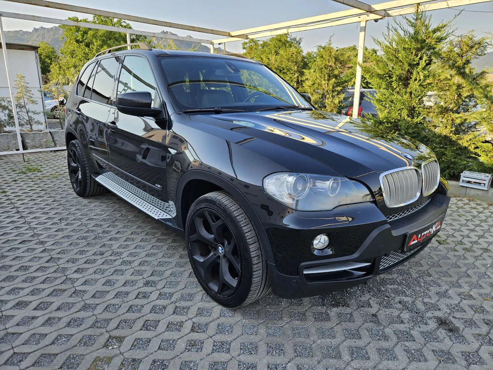 BMW X5 4.8i-355кс= FACE= ВАКУУМ= HUD= ПАНО= KEYLESS - изображение 2