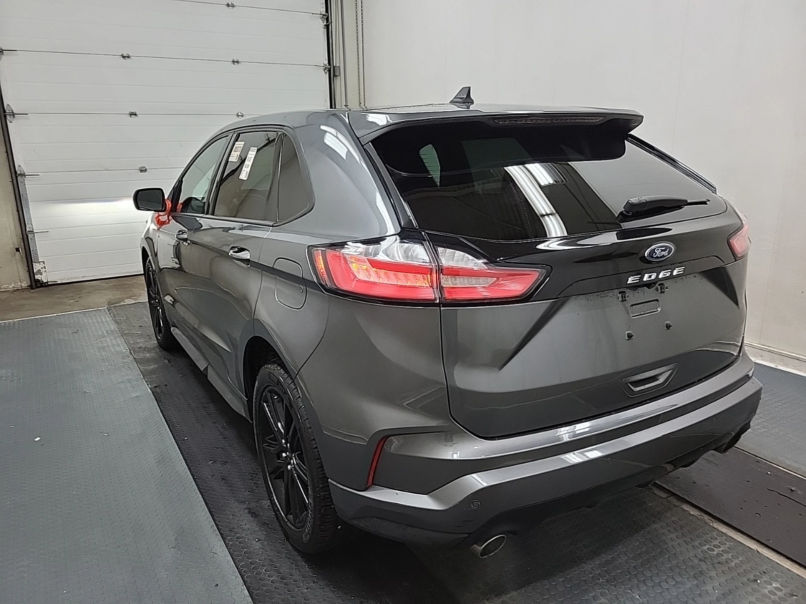 Ford Edge ST LINE* CARFAX * АвтоКредит * Цена до България*  - изображение 4