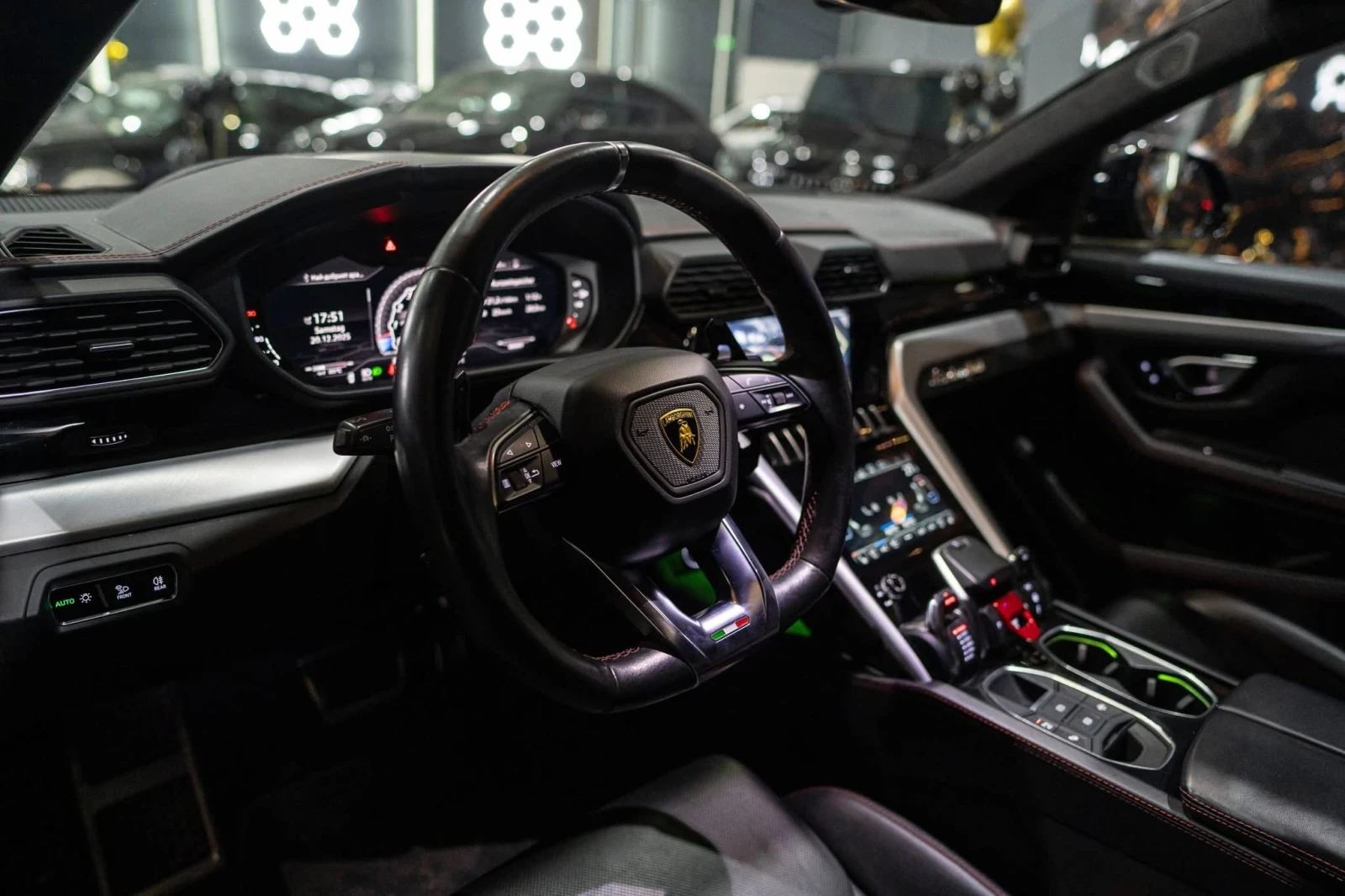 Lamborghini Urus 4.0 V8 FULL BLACK EDITION DOWNPIPE ������ 100% | Mobile.bg � ����������� 12