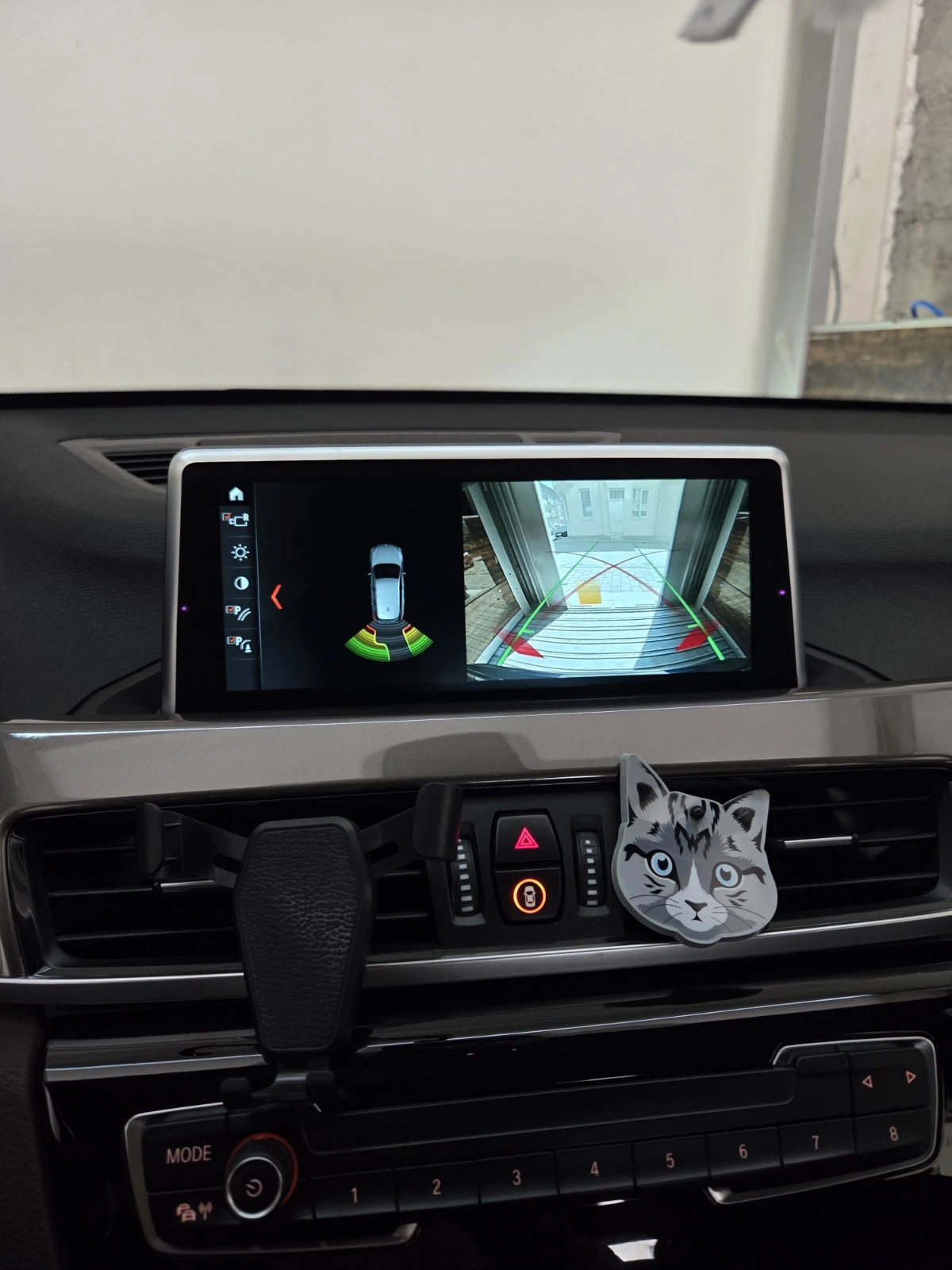 BMW X1, снимка 11 - Автомобили и джипове - 54098380