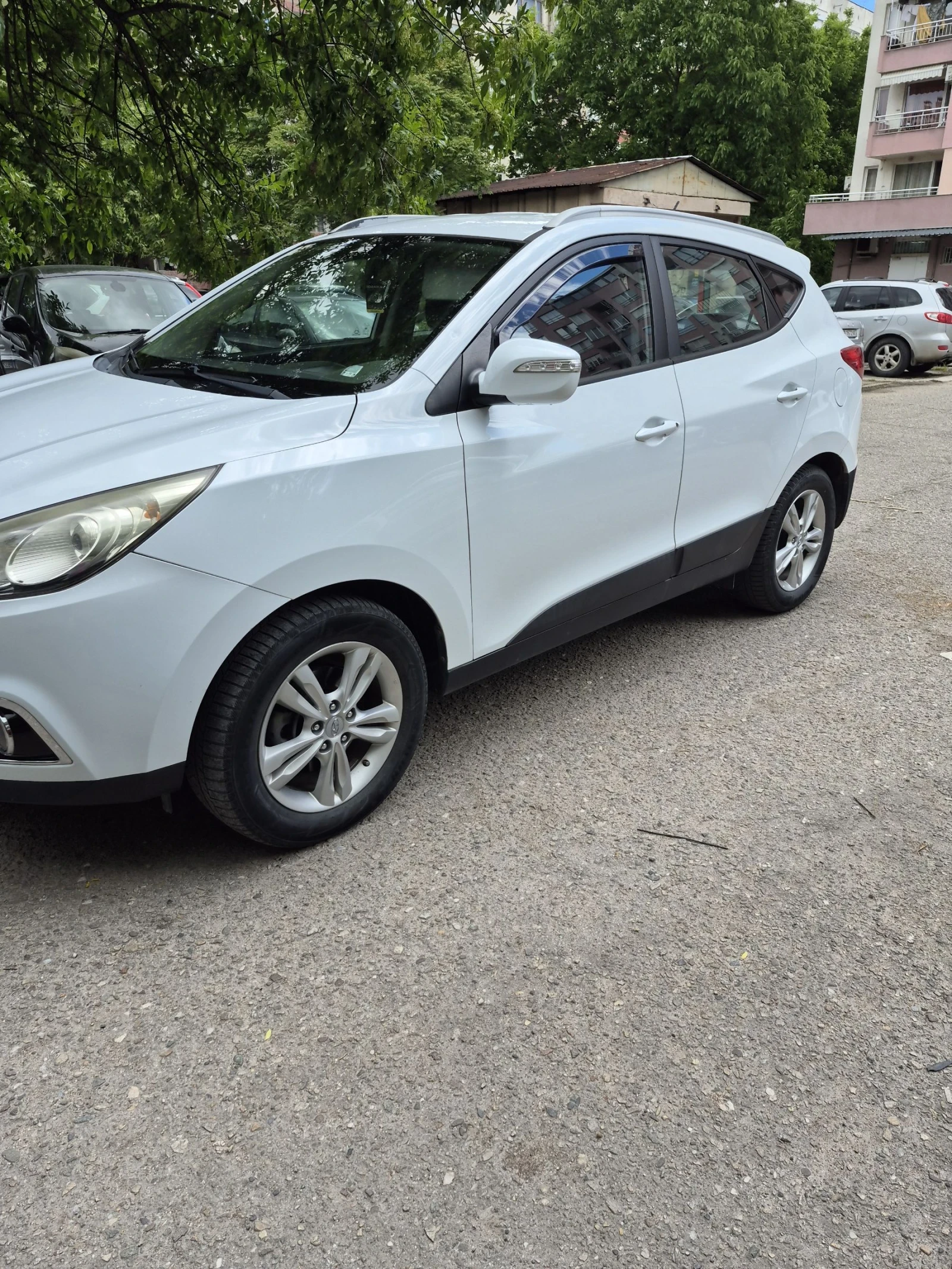 Hyundai IX35, снимка 11 - Автомобили и джипове - 54898943