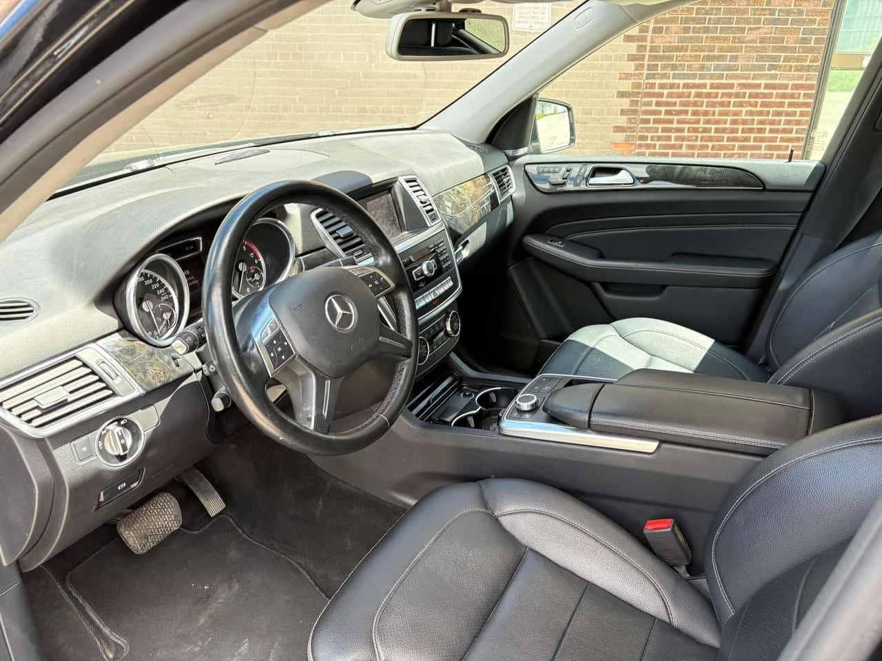 Mercedes-Benz ML 350 BlueTEC/ПОДГРЕВИ/360 КАМЕРИ/ПАНОРАМА, снимка 15 - Автомобили и джипове - 54983601