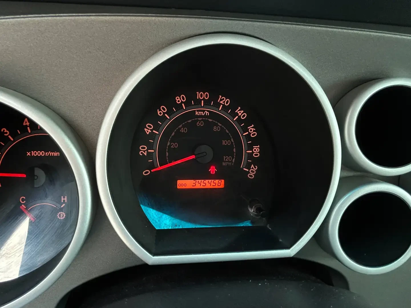 Toyota Sequoia 5.7* V8* ПОДГРЕВ* КАМЕРА* КЕЙЛЕС* , снимка 9 - Автомобили и джипове - 55057332
