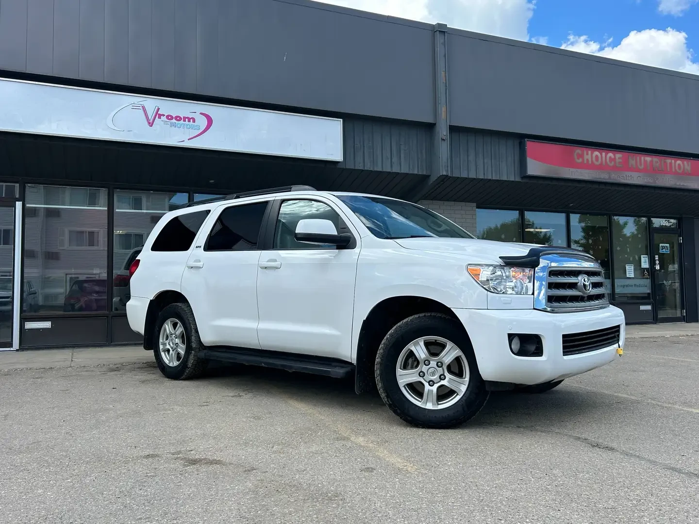Toyota Sequoia 5.7* V8* ПОДГРЕВ* КАМЕРА* КЕЙЛЕС* , снимка 3 - Автомобили и джипове - 55057332