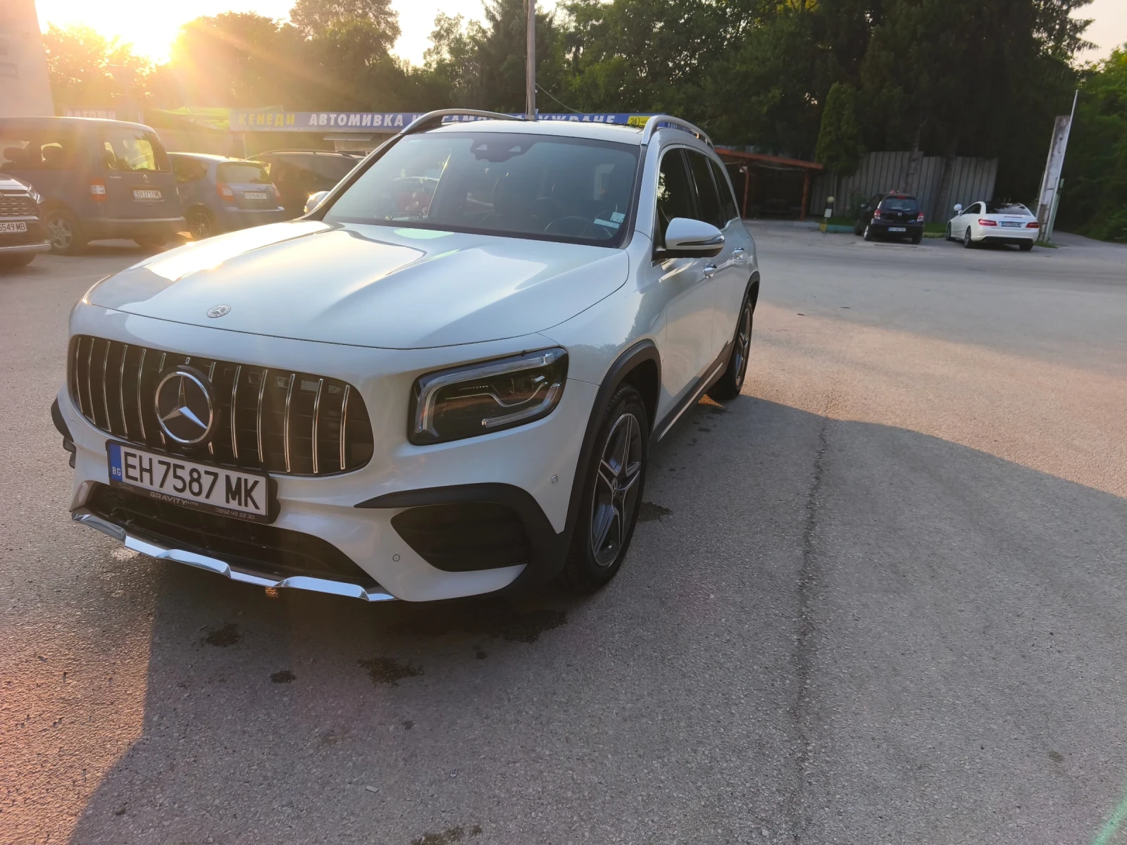 Mercedes-Benz GLB 220 Glb, снимка 4 - Автомобили и джипове - 55105526