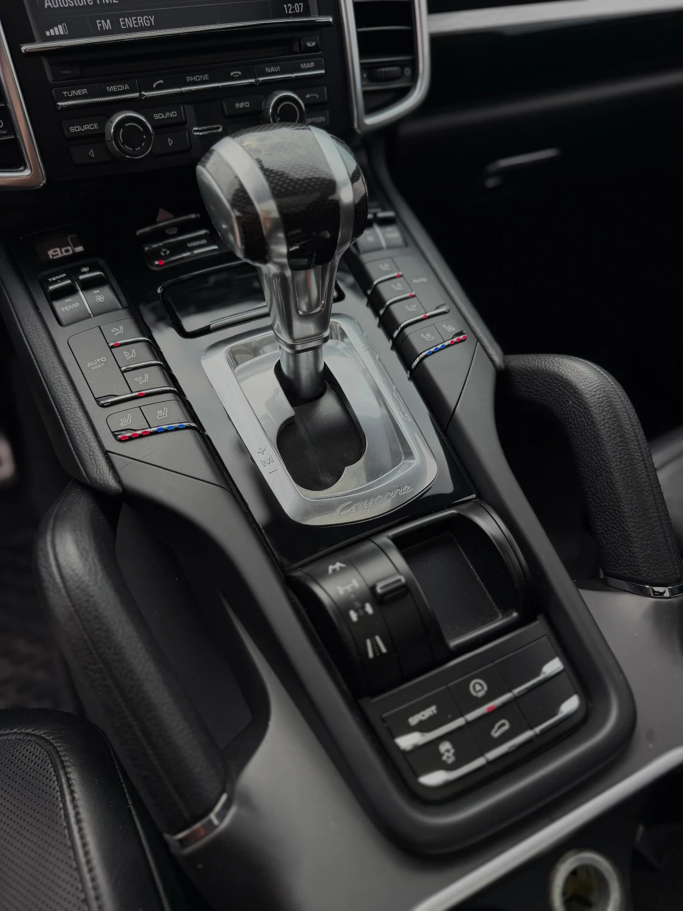 Porsche Cayenne Gray matt, снимка 8 - Автомобили и джипове - 55673207