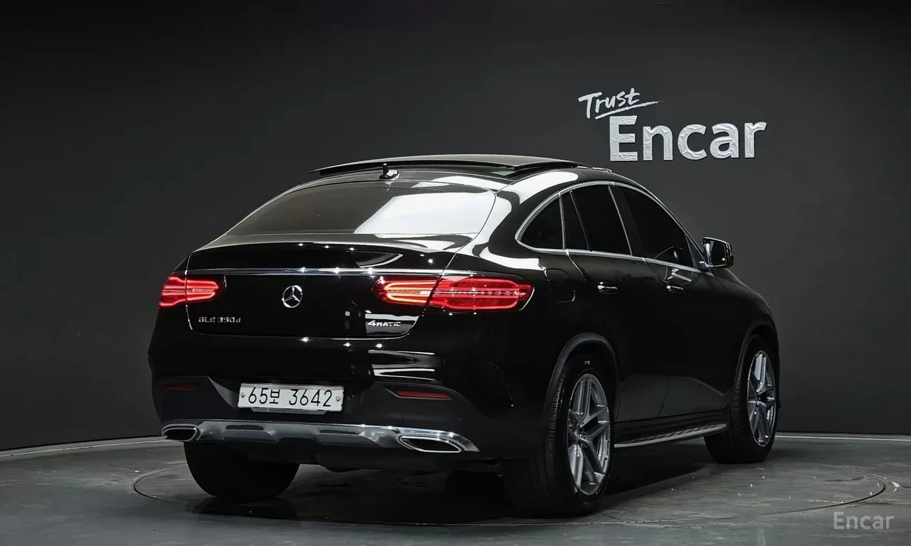 Mercedes-Benz GLE 350 4Matic * 360 * ПОДГРЕВИ * HARMAN KARDON * ЛЮК, снимка 2 - Автомобили и джипове - 55202014