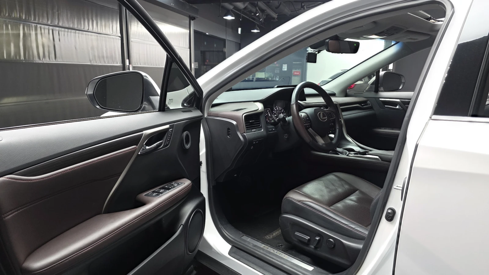 Lexus RX 350 BLIND SPOT* ЕЛ. БАГАЖНИК* ЛЮК* КРАЙНА ЦЕНА, снимка 10 - Автомобили и джипове - 55367126