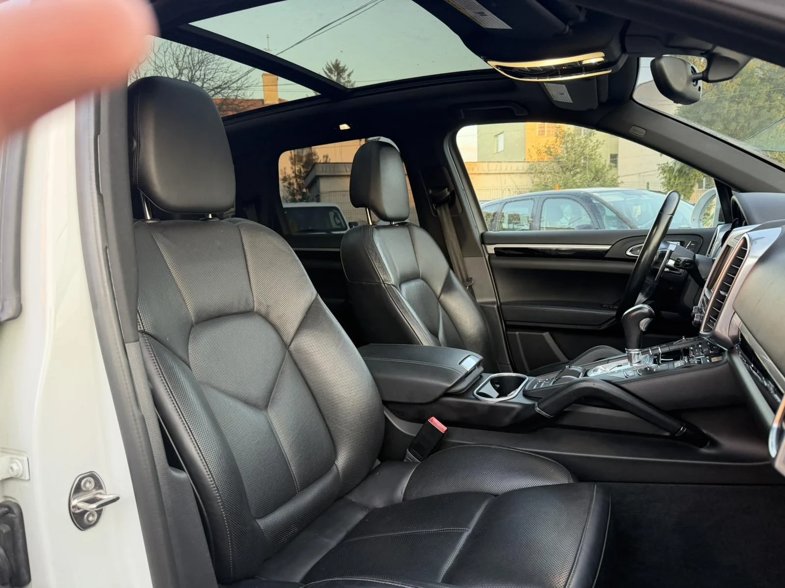 Porsche Cayenne, снимка 15 - Автомобили и джипове - 55581901