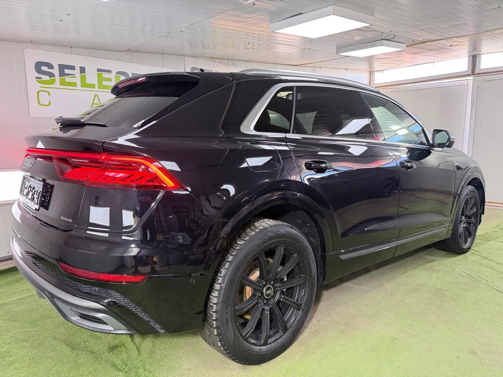 Audi Q8 Progressiv 55 TFSI quattro, снимка 5 - Автомобили и джипове - 56395679