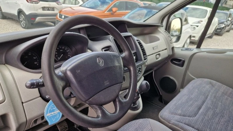 Renault Trafic 2.0DCI-115кс., снимка 13 - Бусове и автобуси - 40508853