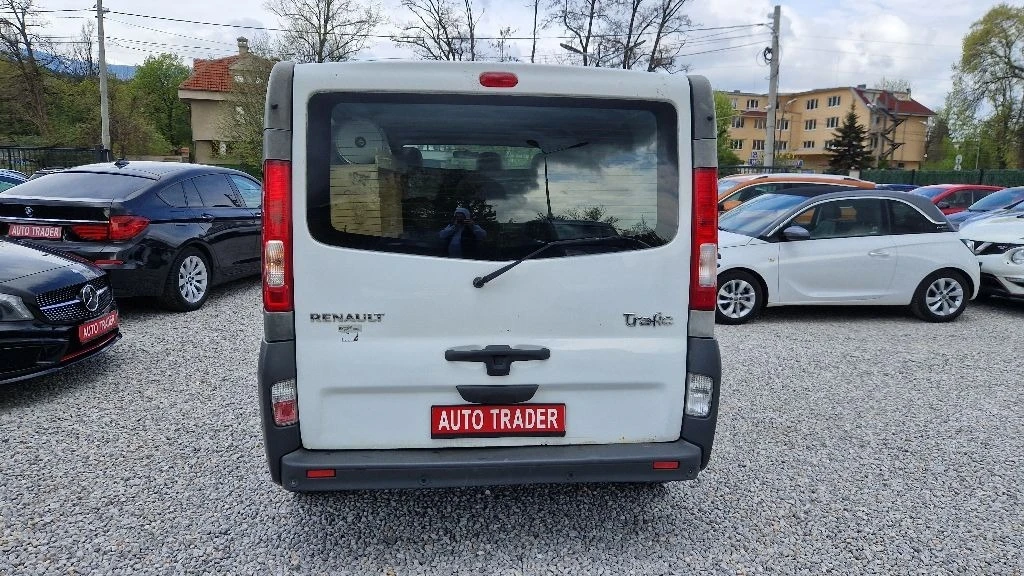 Renault Trafic 2.0DCI-115кс. - изображение 9