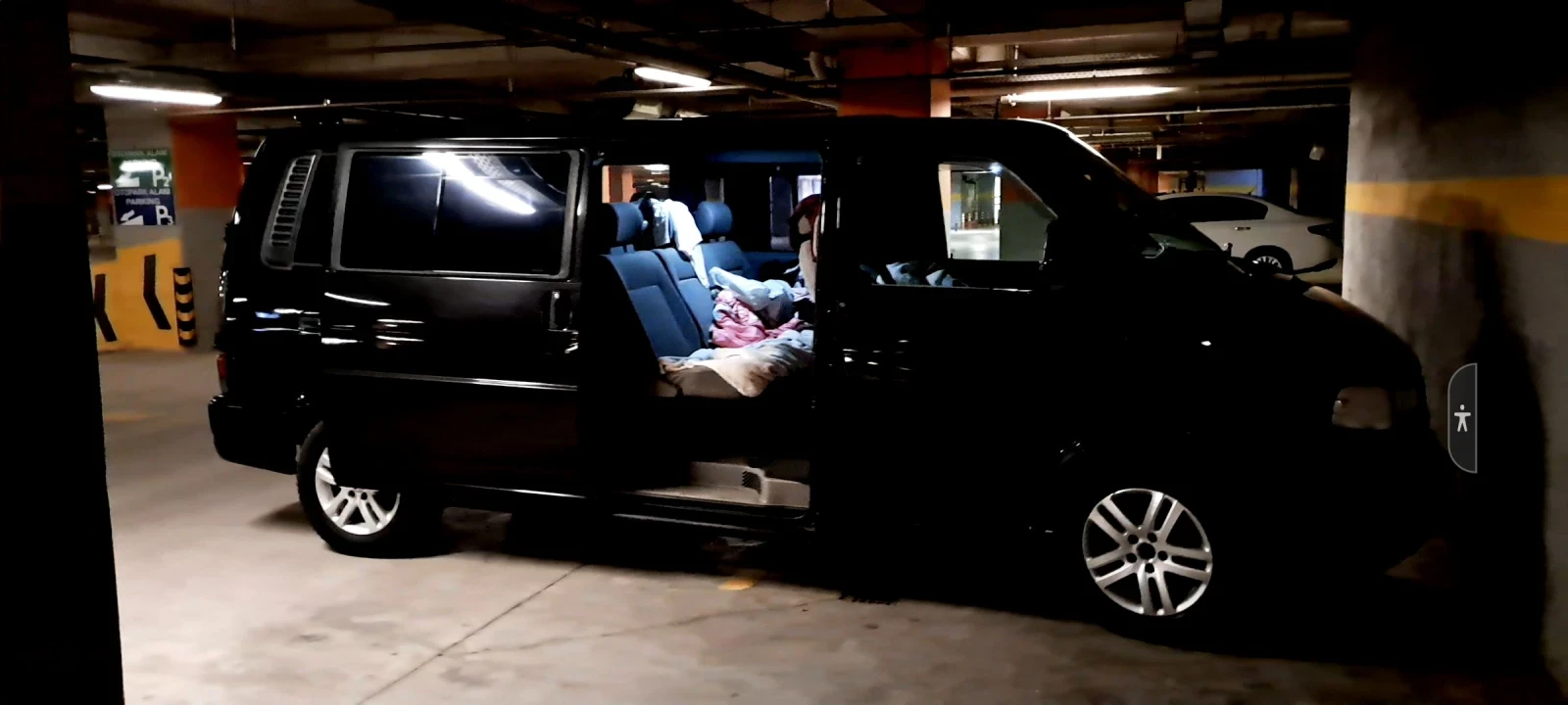 VW Caravelle  - изображение 9