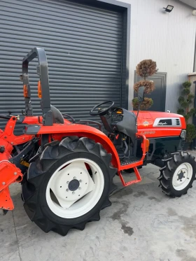 Трактор Kubota L300 КАТО НОВ, снимка 7
