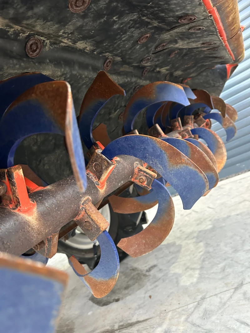 Трактор Kubota L300 КАТО НОВ, снимка 15 - Селскостопанска техника - 52405511